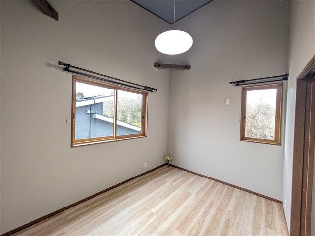 5692　ソーラータウン根城ヒルズNo.2　建売住宅 内観写真（リビング以外の居室）