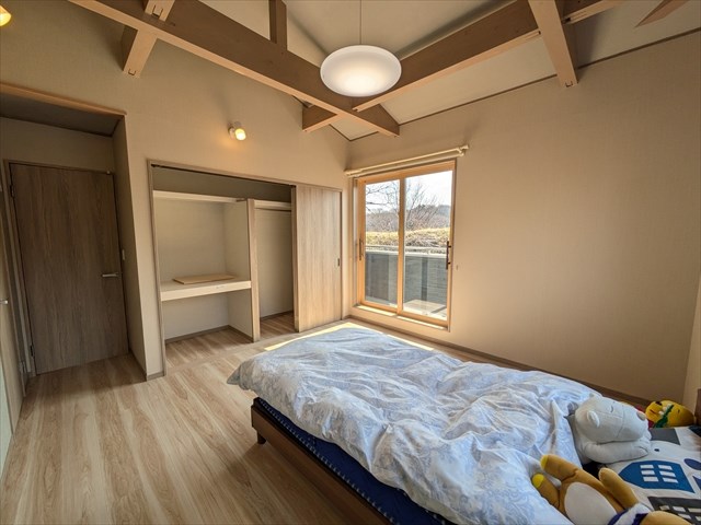 5693　ソーラータウン根城ヒルズNo.3　建売住宅 内観写真（リビング以外の居室）