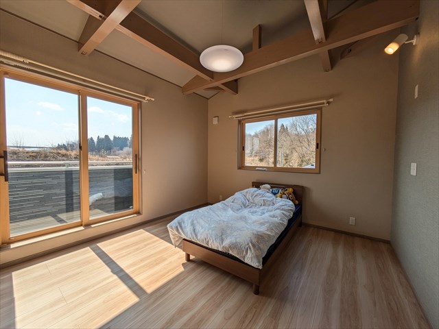 5693　ソーラータウン根城ヒルズNo.3　建売住宅 内観写真（リビング以外の居室）