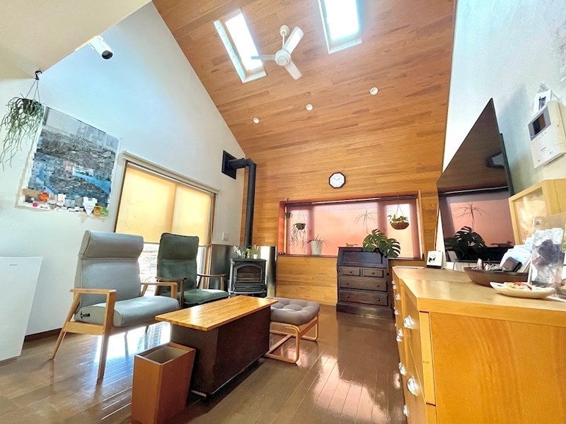 5701　八戸市大字市川町字桔梗野　中古住宅※ただ今商談中です 内観写真（リビング）
