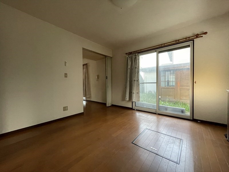 5708　八戸市長苗代2丁目　中古住宅 内観写真（リビング）