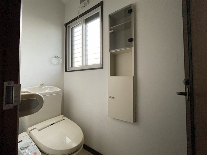 5708　八戸市長苗代2丁目　中古住宅 内観写真（トイレ）
