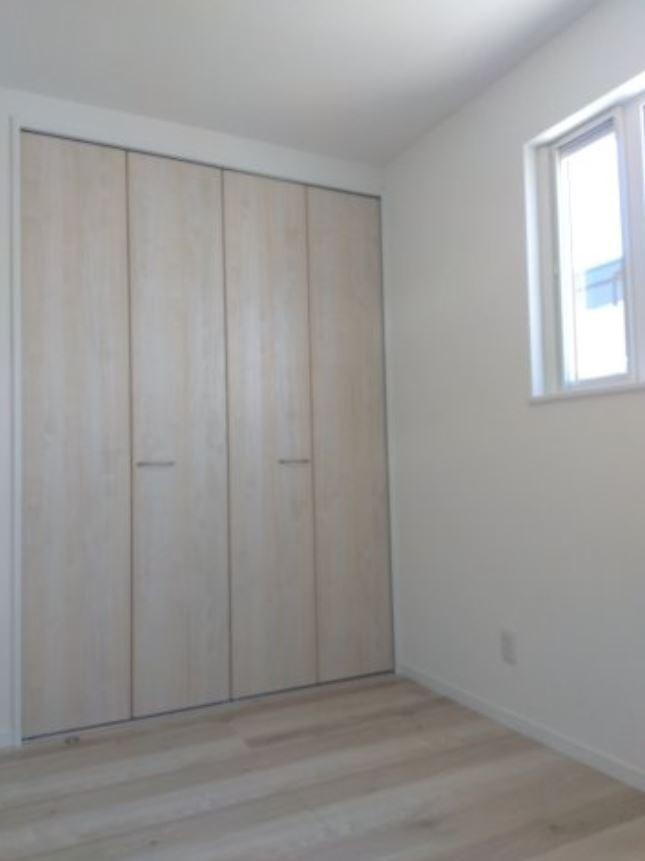 5714　八戸市江陽1丁目・A棟　建売住宅 内観写真（リビング以外の居室）