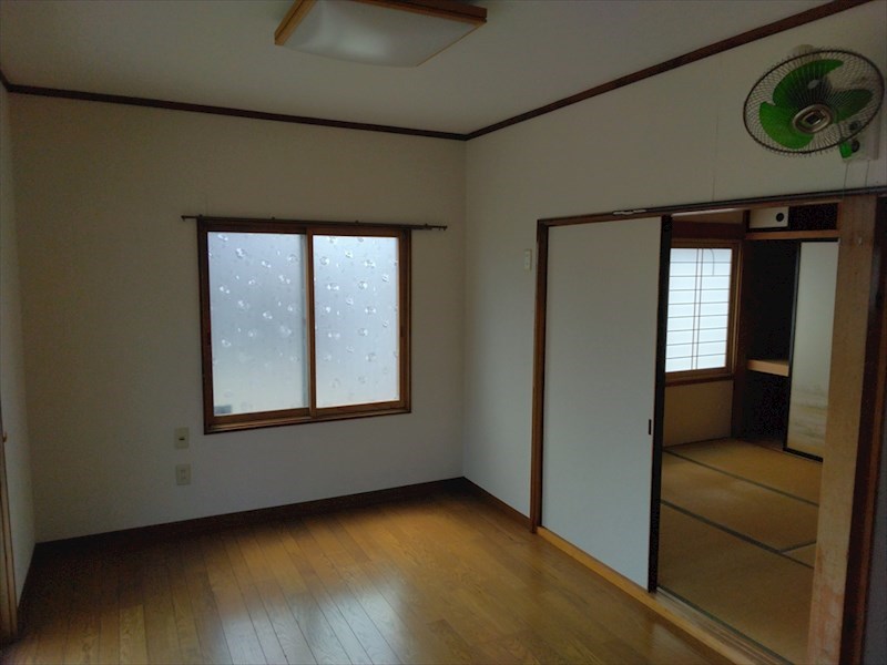 5725　八戸市大字市川町字尻引堤下　中古住宅 内観写真（リビング）