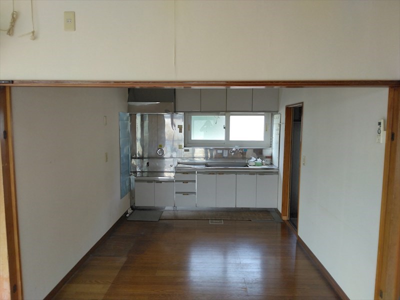 5725　八戸市大字市川町字尻引堤下　中古住宅 内観写真（キッチン）