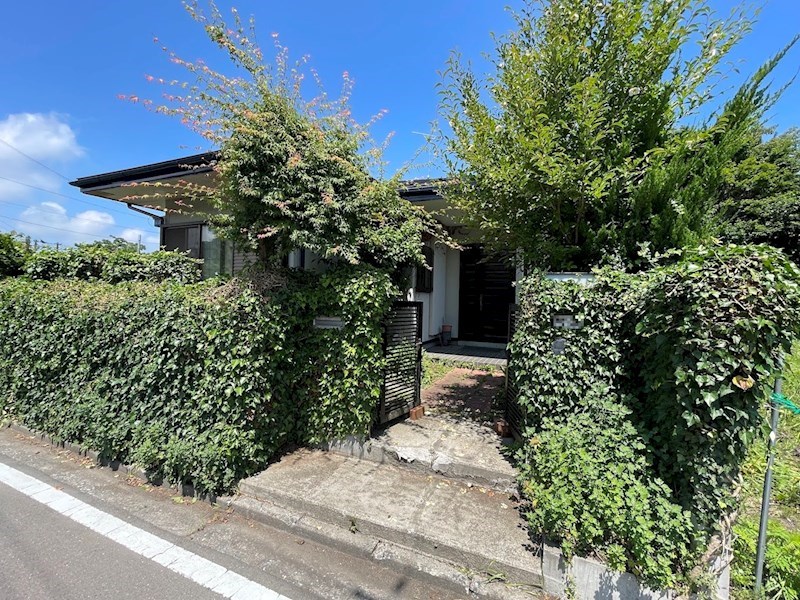 5728　三戸郡階上町蒼前東8丁目　中古住宅 現地写真