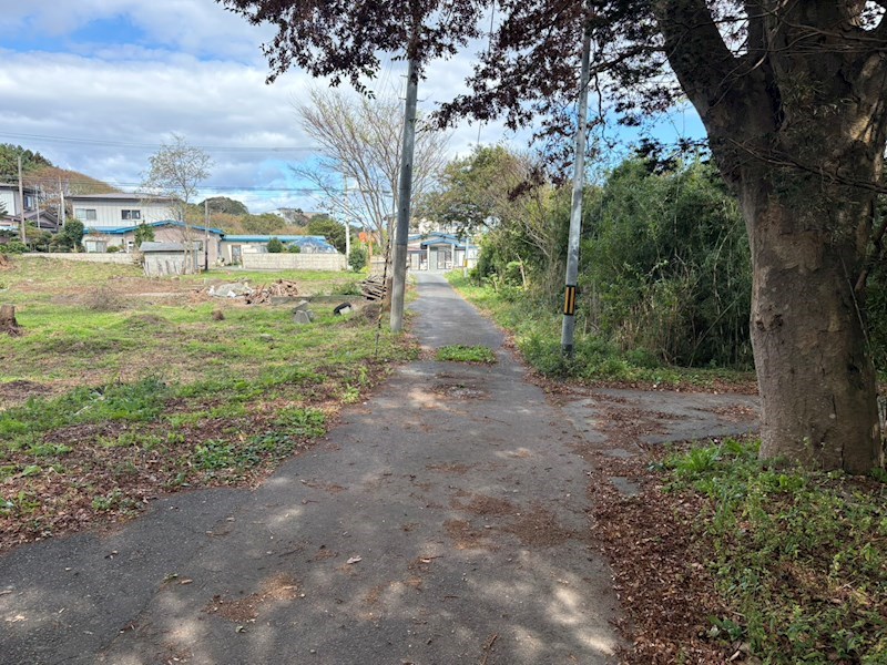 2639　上北郡おいらせ町一川目１丁目　土地 現地写真（前面道路含む現地写真）
