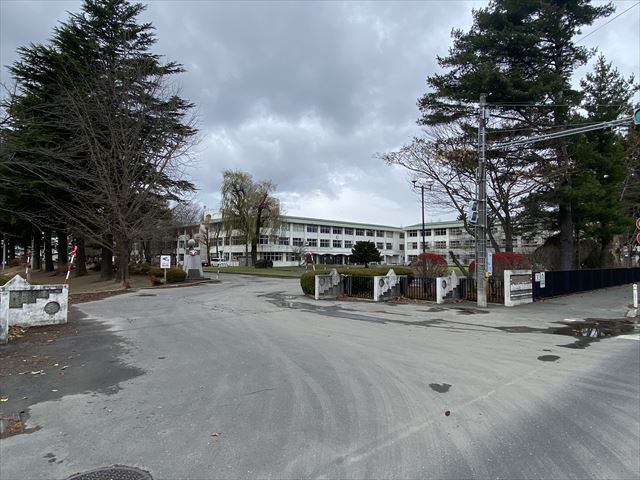 5729　クレイドルガーデン十和田市西十一番町第4　新築分譲住宅　1号棟 小学校
