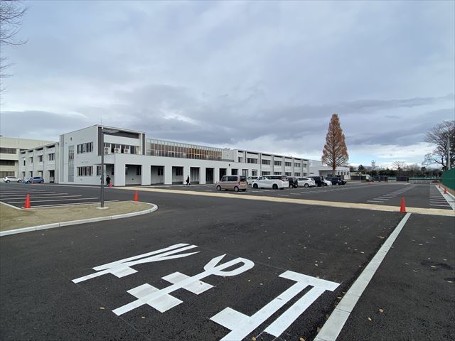 5729　クレイドルガーデン十和田市西十一番町第4　新築分譲住宅　1号棟 中学校