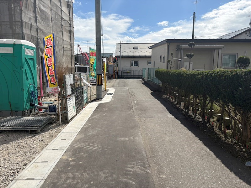5731　クレイドルガーデン十和田市西十一番町第4　新築分譲住宅　3号棟 現地写真（前面道路含む現地写真）
