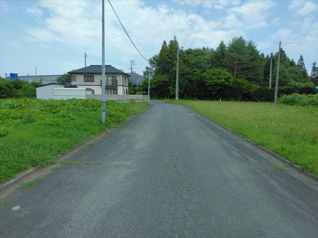 2643　三戸郡階上町大字道仏字天当平　土地 現地写真（前面道路含む現地写真）