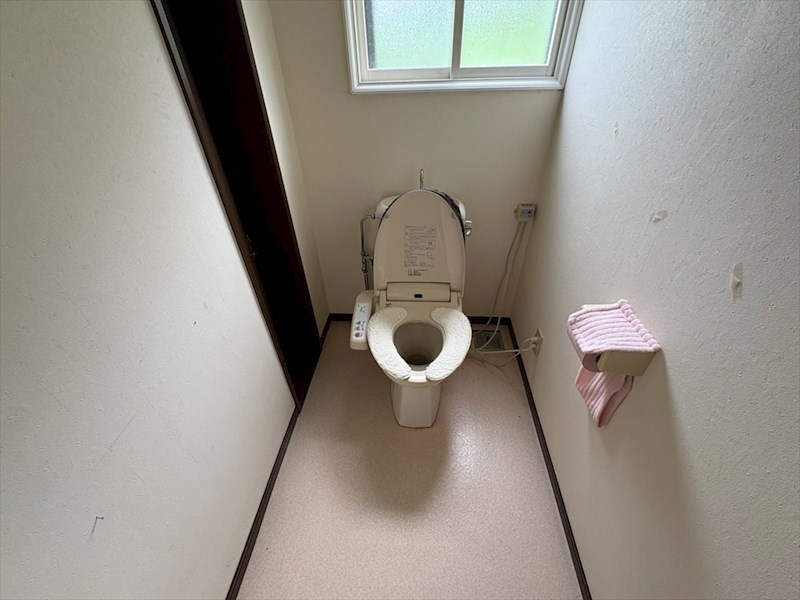 5756　三戸郡階上町蒼前東三丁目　中古住宅 内観写真（トイレ）
