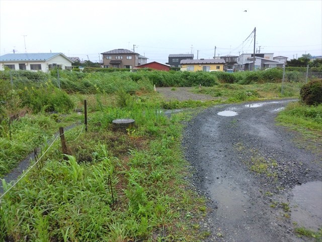 2650　上北郡おいらせ町上明堂　土地 現地写真（前面道路含む現地写真）