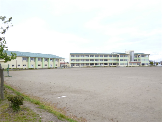 2650　上北郡おいらせ町上明堂　土地 小学校