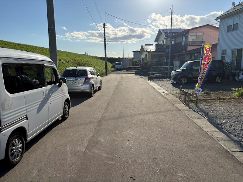 5772　クレイドルガーデン八戸市尻内町第17　新築分譲住宅　1号棟 現地写真（前面道路含む現地写真）