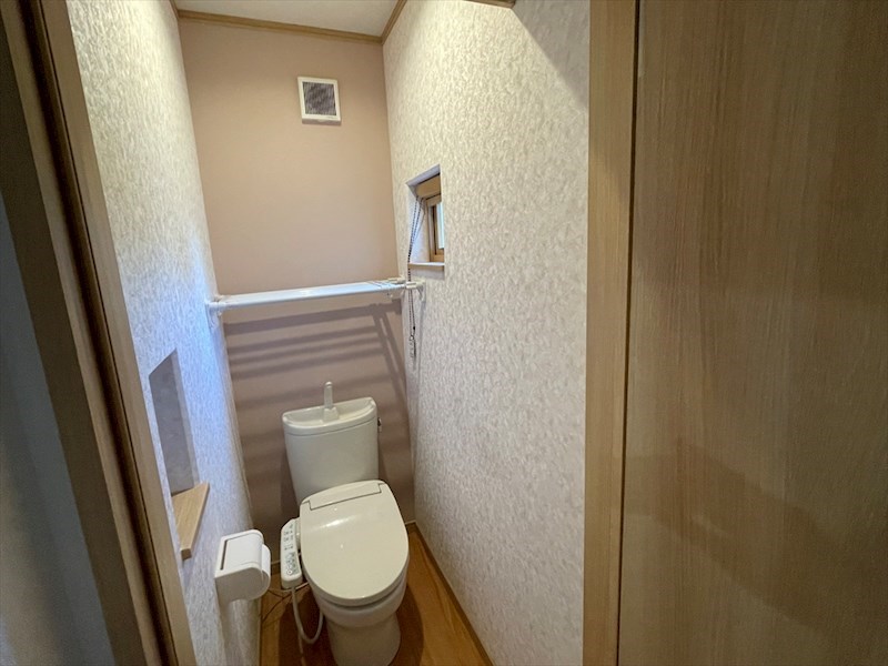 5801　八戸市城下一丁目　中古住宅 内観写真（トイレ）