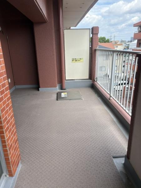 アベニュー楠町Ａ棟 現地写真（バルコニー）