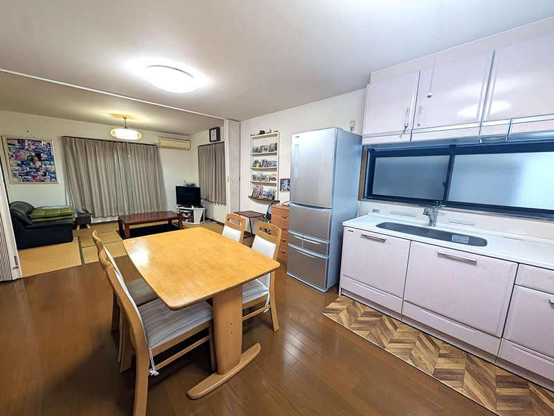 東大阪市稲田本町2丁目　中古戸建 内観写真（リビング）