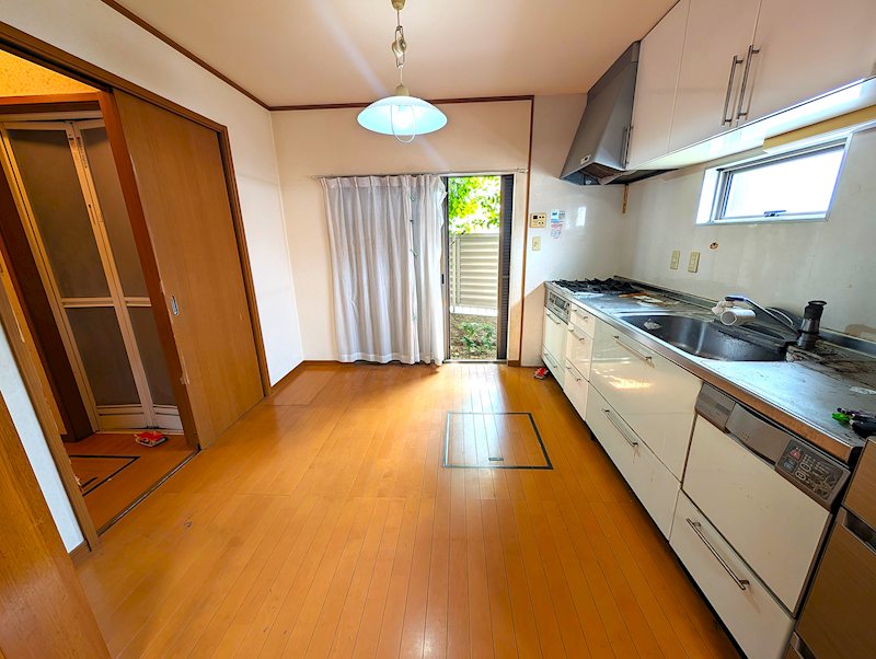 八尾市弓削町３丁目　中古戸建 内観写真（リビング）