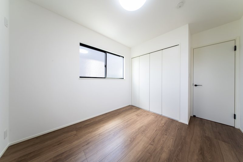 新築戸建　BeauGarden富里葉山【全30邸】　No5 内観写真（リビング以外の居室）