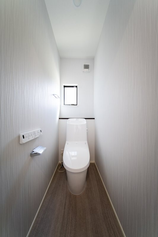 新築戸建　BeauGarden富里葉山【全30邸】　No5 内観写真（トイレ）