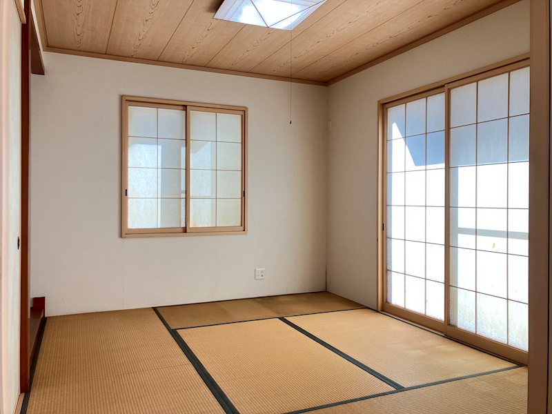 佐倉市ユーカリが丘7丁目　南公園通りに面した庭のある戸建 内観写真（リビング以外の居室）