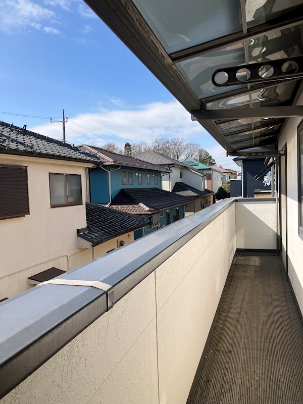 佐倉市ユーカリが丘7丁目　南公園通りに面した庭のある戸建 現地写真（バルコニー）