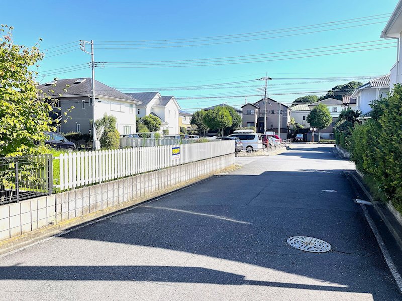 千葉県佐倉市ユーカリが丘７丁目 現地写真（前面道路含む現地写真）