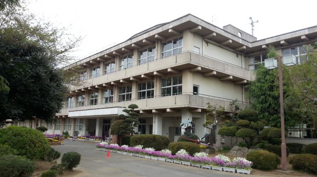【オーナーチェンジ】グリーンコーポ中台2号棟　102平米、４LDKマンション 小学校