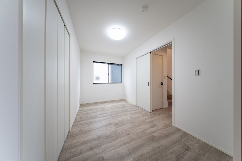 新築戸建　BeauGarden富里葉山【全30邸】　No7 内観写真（リビング以外の居室）