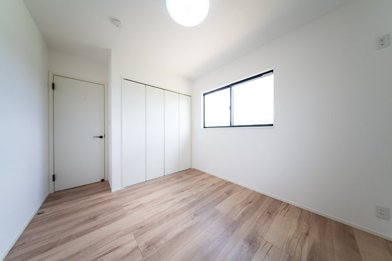 新築戸建　BeauGarden富里葉山【全30邸】　No6 内観写真（リビング以外の居室）