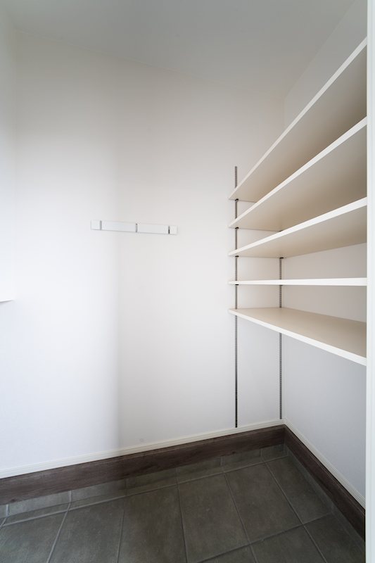 新築戸建　BeauGarden富里葉山【全30邸】　No8 内観写真（収納）