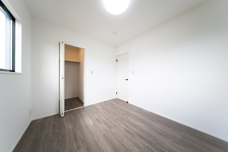 新築戸建　BeauGarden富里葉山【全30邸】　No8 内観写真（リビング以外の居室）