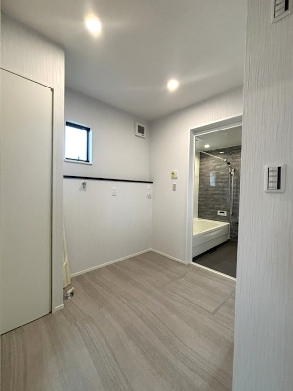 新築戸建　BeauGarden富里葉山【全30邸】　No24 内観写真（洗面台・洗面所）