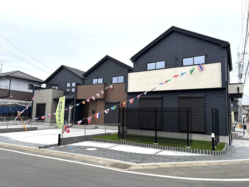 【新築戸建】富里市御料の長期優良認定住宅（全9棟）  8号棟     分譲済街並み写真