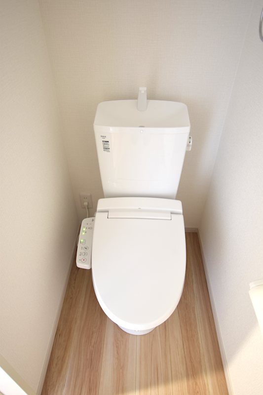 【リガーレ・富里市御料1期】（全3棟）1号棟 内観写真（トイレ）