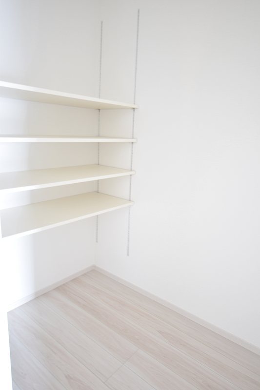 【リガーレ・富里市御料1期】（全3棟）平屋　2号棟 内観写真（収納）