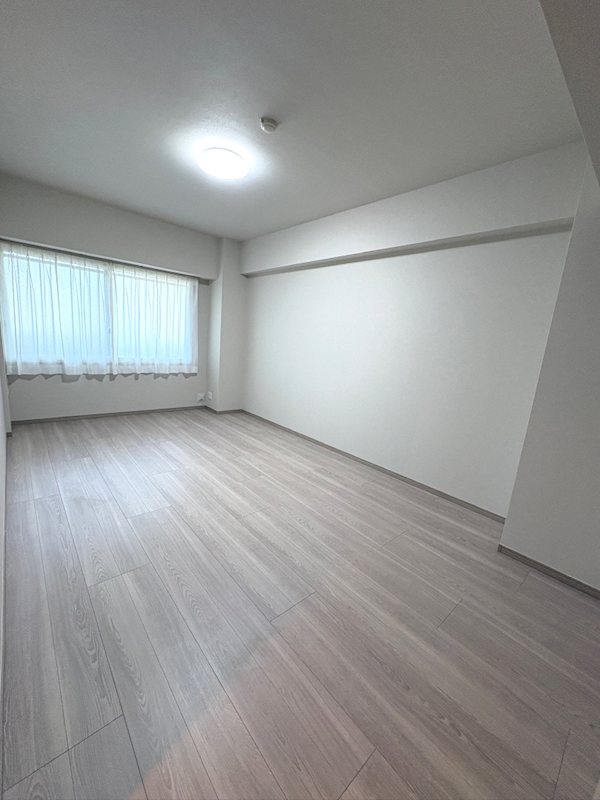 グランフォート・ユーカリが丘 壱番館105号室 内観写真（寝室）