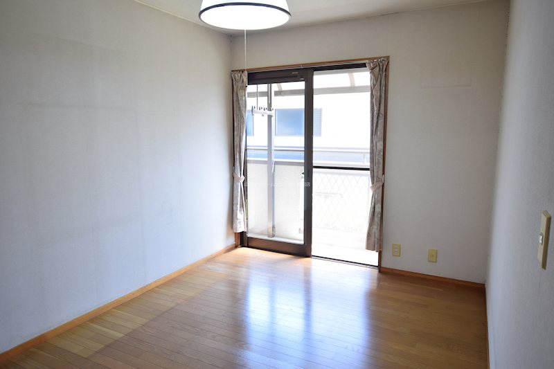 佐倉市白銀4丁目　「白銀ニュータウン分譲地」　中古戸建 内観写真（リビング以外の居室）