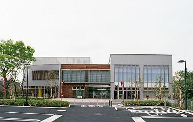 成田市大清水　古屋付き土地 図書館
