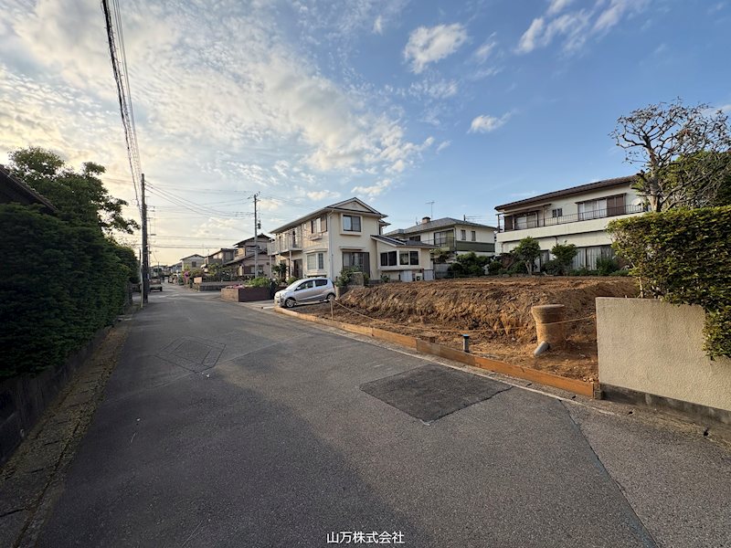 千葉県四街道市千代田３丁目 現地写真（前面道路含む現地写真）