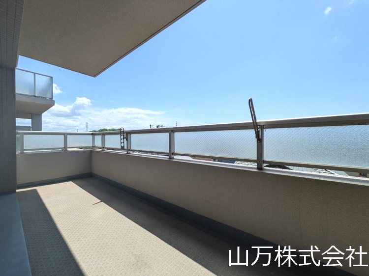 グランフォート・ユーカリが丘壱番館 現地写真（バルコニー）