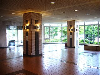 スカイプラザ・ユーカリが丘　ウエストタワー 共用部写真（ロビー）
