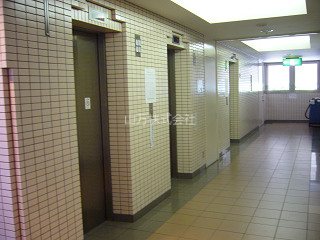 スカイプラザ・ユーカリが丘　ウエストタワー 共用部写真（ロビー）