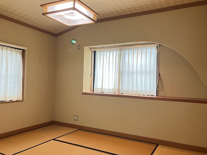 佐倉市上座『オープンガレージ付の和モダンスタイル邸宅』 内観写真（リビング以外の居室）