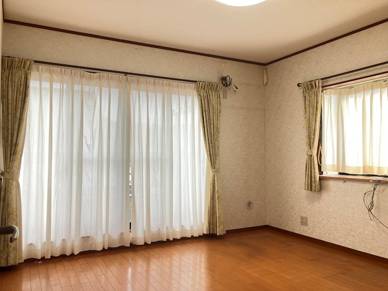 佐倉市上座『オープンガレージ付の和モダンスタイル邸宅』 内観写真（リビング以外の居室）