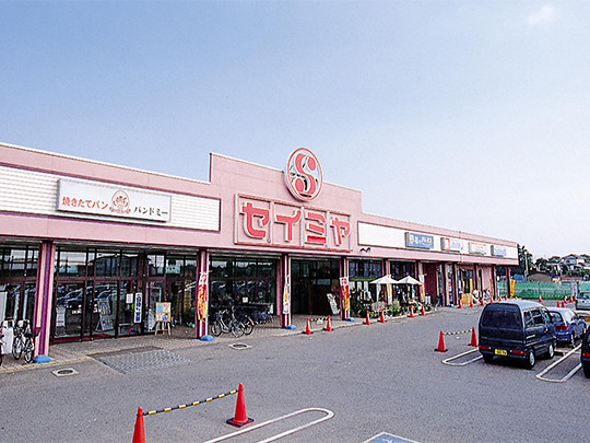 【新築分譲戸建】成田市西三里塚　第10（全２棟）２号棟  スーパー