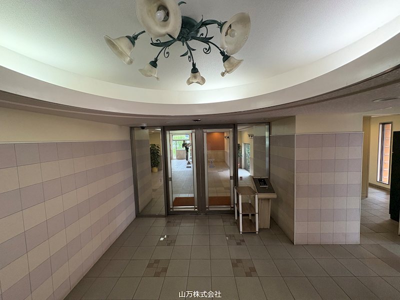 グランフォートユーカリが丘壱番館エレベータ停止階4階 共用部写真（エントランス）