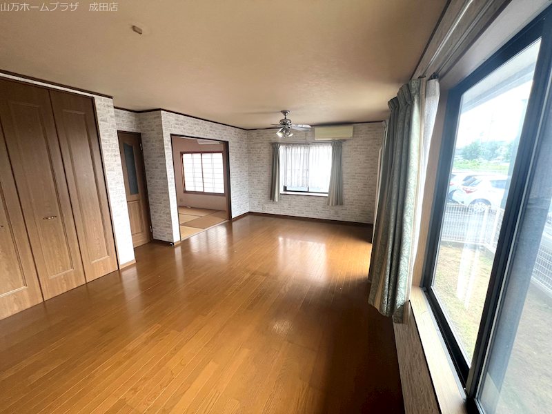 成田市公津の杜1丁目 戸建 内観写真（リビング）