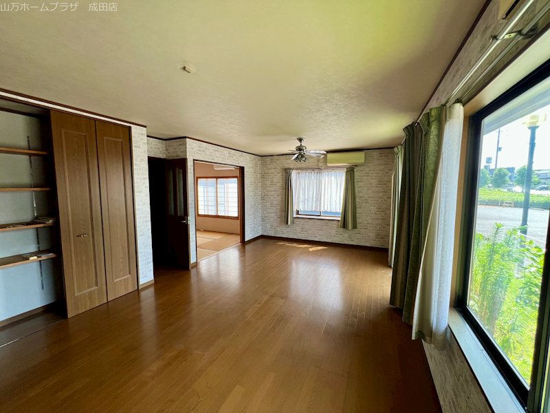 成田市公津の杜1丁目 戸建 内観写真（リビング）